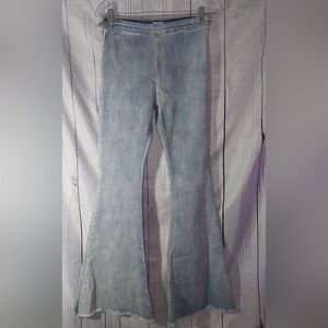 POL Light Wash Raw Hem High-Rise Boho Flared Women Jeans Size M